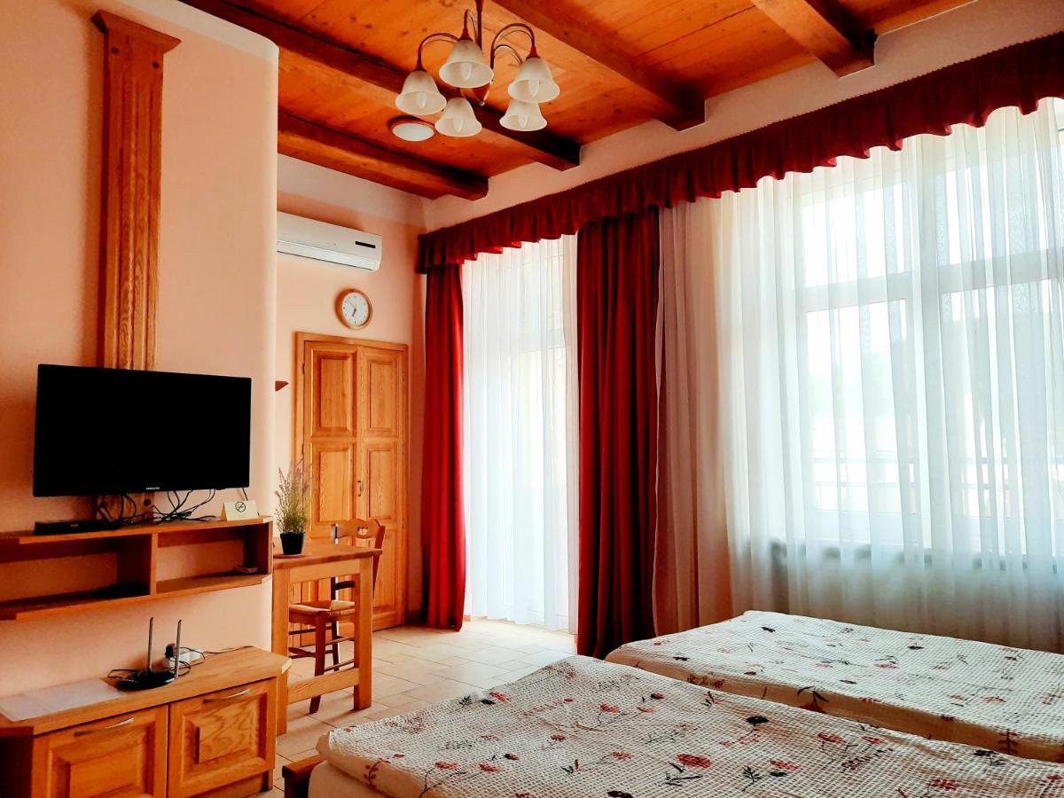 Appartment Centrum Karlsbad Buitenkant foto