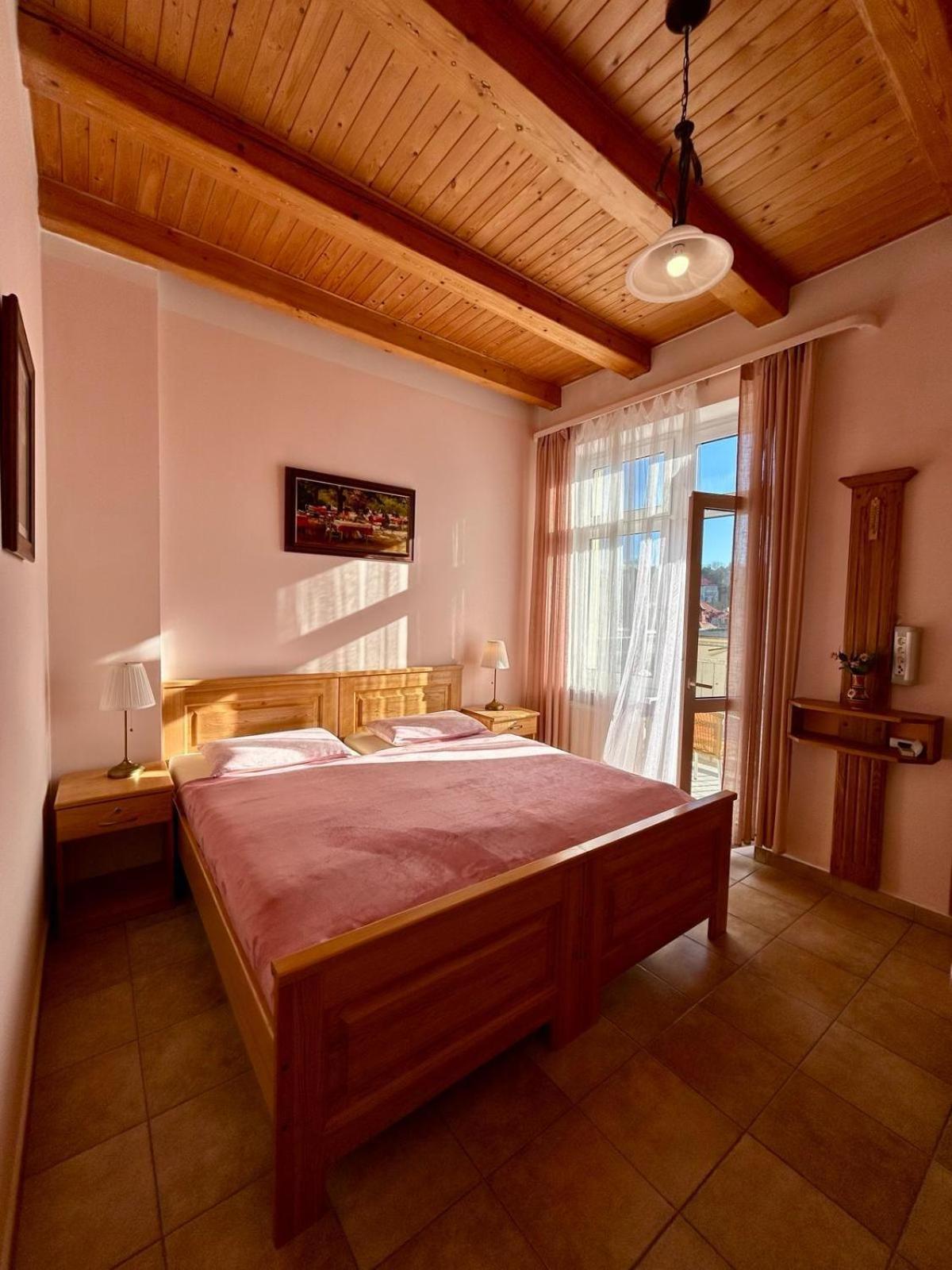 Appartment Centrum Karlsbad Buitenkant foto
