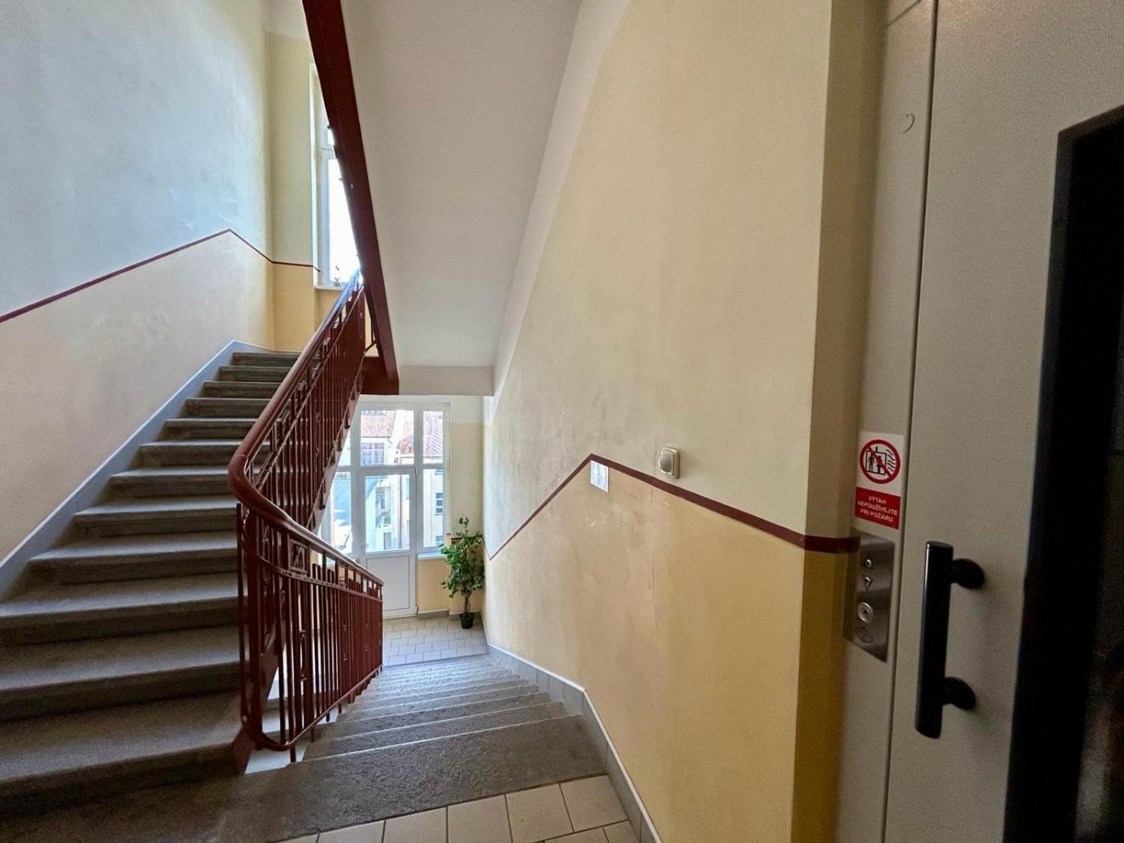 Appartment Centrum Karlsbad Kamer foto